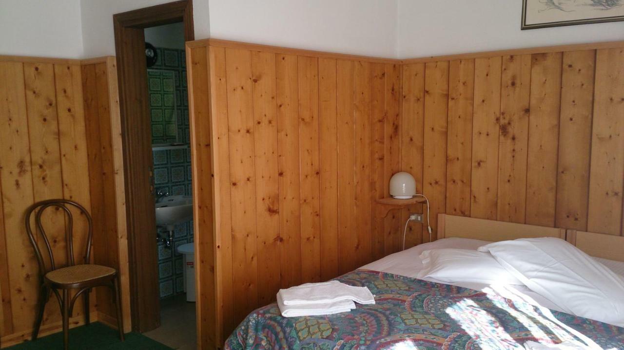 B&B Lo Scoiattolo Nebbiu Exterior foto